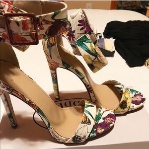 floral heels🌼🌸🌺🌹